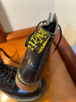 Stivali neri Dr. Martens taglia 39