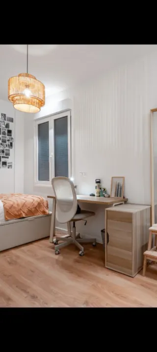 Escritorio y silla de oficina