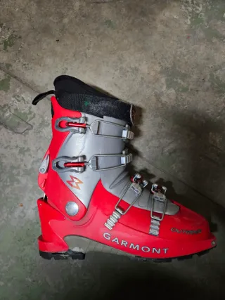 Equipo Esquí Travesía Dynastar y Botas Garmont