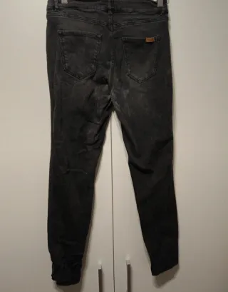 Pantalón vaquero negro Massimo Dutti T.38