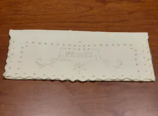 Guardapeines bordado con PEINES