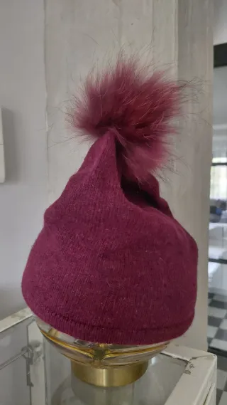 Gorro de lana con pompón