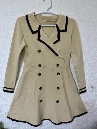 Vestido beige estilo gabardina diseño inspirado M