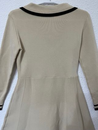 Vestido beige estilo gabardina diseño inspirado M
