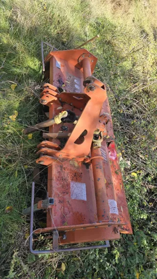 Rotovator / Rotocultivador buen estado (Huesca)