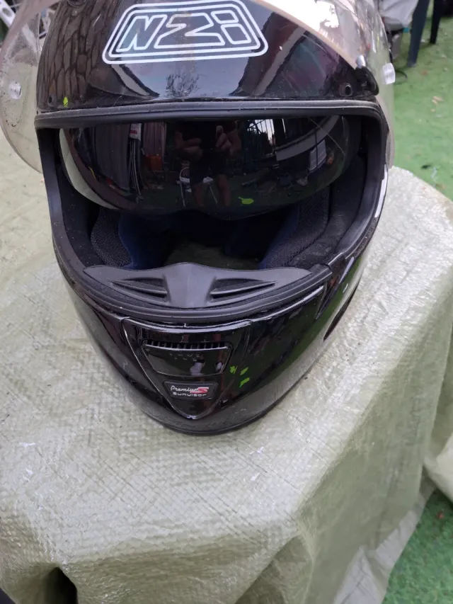 Casco Moto NZI Negro con Visera Solar