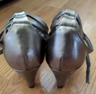 Zapatos tacón Sfera plateados pulsera tacón 8cm