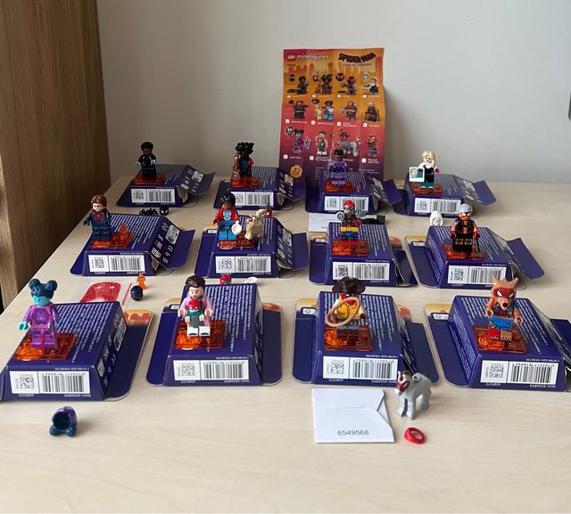 Lego Minifiguras Serie 71050 Completa