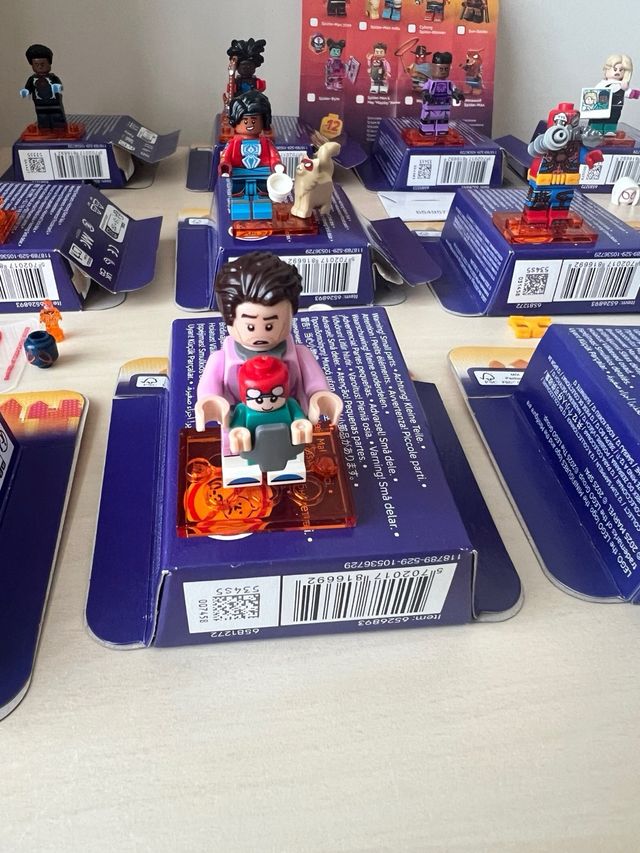 Lego Minifiguras Serie 71050 Completa