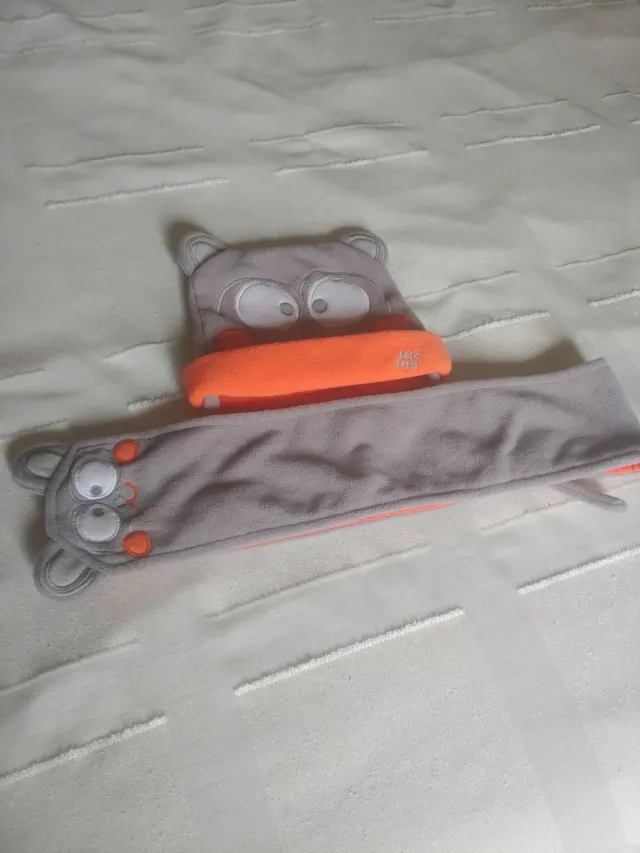 Pijama y gorro bebé monstruo