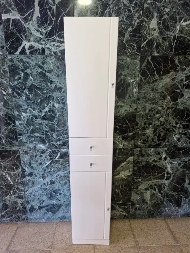 Mueble de baño alto blanco