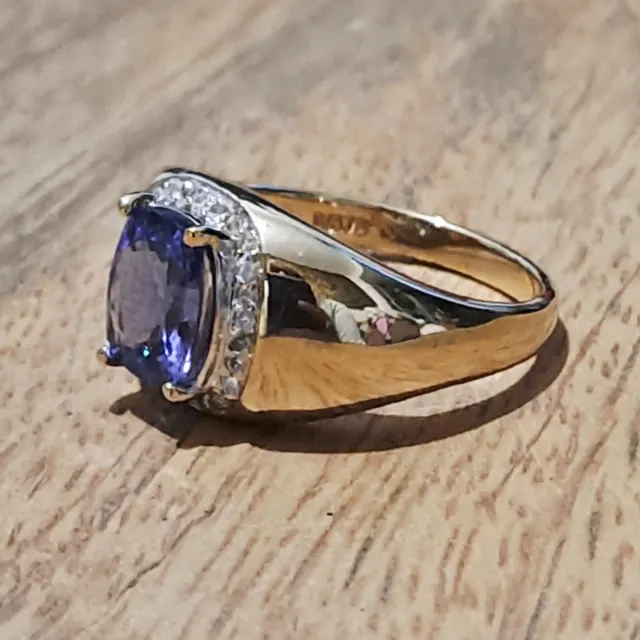 Anillo de Oro Tanzanita y Diamantes