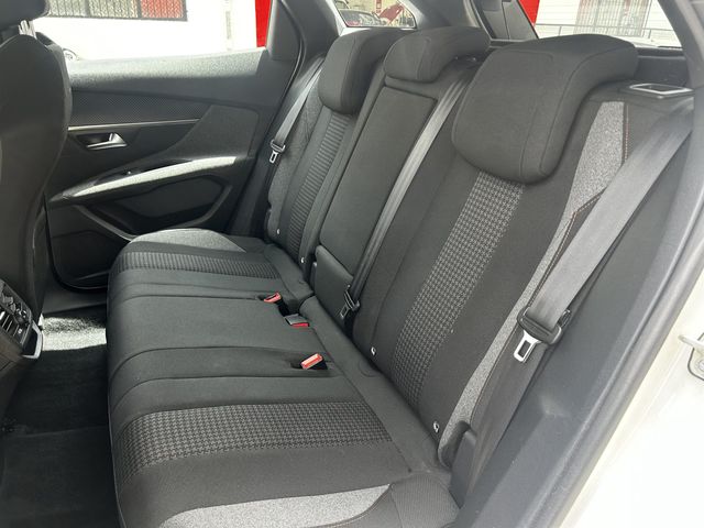 PEUGEOT 3008 Allure 1.5 HDI 130 CV – 2021 – Manual