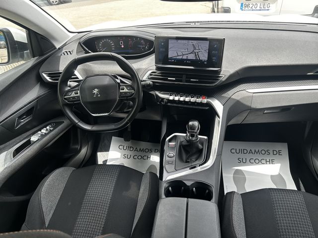 PEUGEOT 3008 Allure 1.5 HDI 130 CV – 2021 – Manual