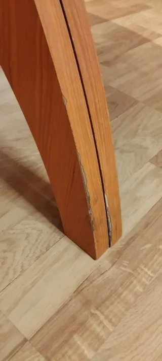 Mesa redonda extensible y 4 sillas comedor