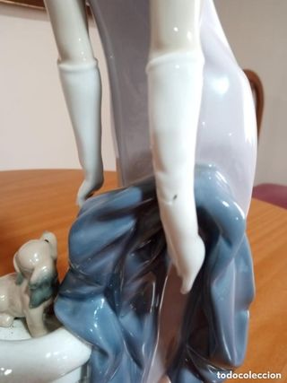 Lladro Figura Porcelana Mujer Años 20