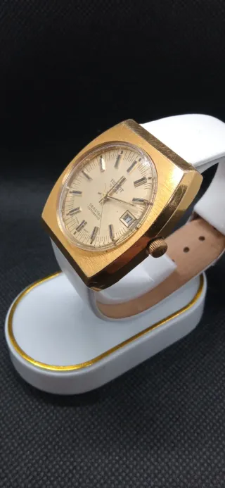 Reloj Tissot Seastar Automático Dorado