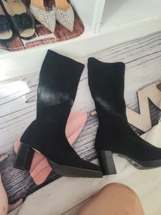 Botas de ante Latouche negras