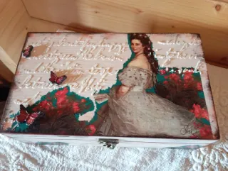 Caja madera Sisi Emperatriz hecha a mano