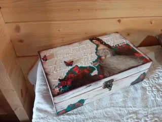 Caja madera Sisi Emperatriz hecha a mano