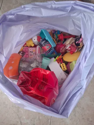 Bolsa de juguetes variados