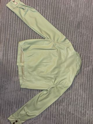 Chaqueta Bershka verde Talla S