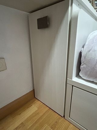 Escritorio, Cama con Cajones y Zapatero