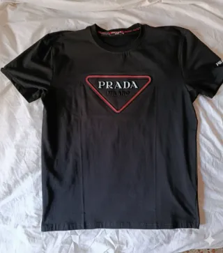Camiseta PRADA negra