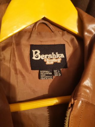 Cazadora de piel reconstruida