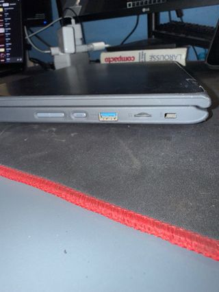 Portátil Lenovo 300e