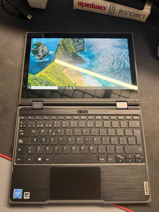 Portátil Lenovo 300e