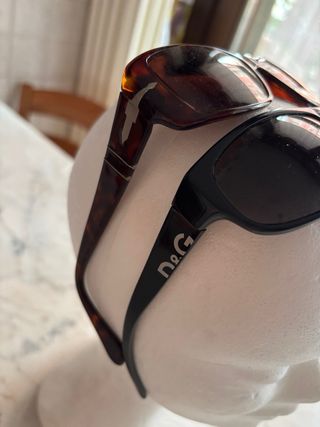 2 Occhiali da Sole Dolce & Gabbana e Persol