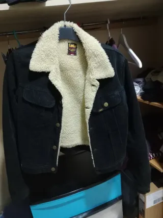 Chaqueta Lois Negra Forro Beige