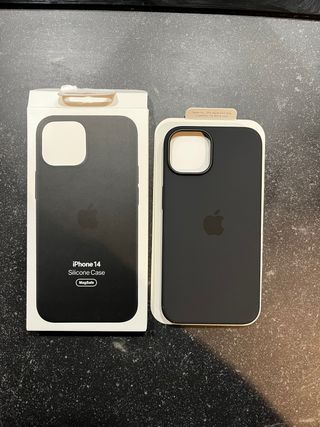 Cover iPhone 14 Nero Silicone MagSafe