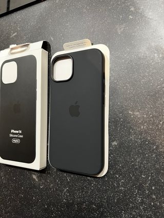 Cover iPhone 14 Nero Silicone MagSafe