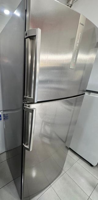 NEVERA 2 PUERTAS BOSCH NO FROST EN INOX 70CM