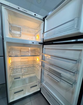 NEVERA 2 PUERTAS BOSCH NO FROST EN INOX 70CM