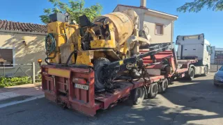 Dumper Hormigonera 4x4 
O se cambia x algo 