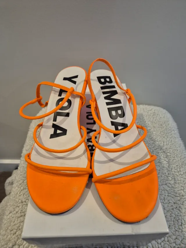 Sandalias Bimba y Lola neón naranja T38