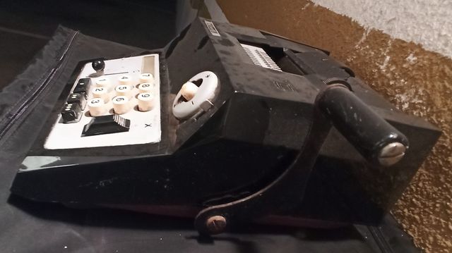 Calculadora antigua Olivetti