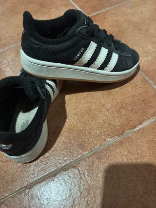 Zapatillas Adidas Campus Negras Talla 32