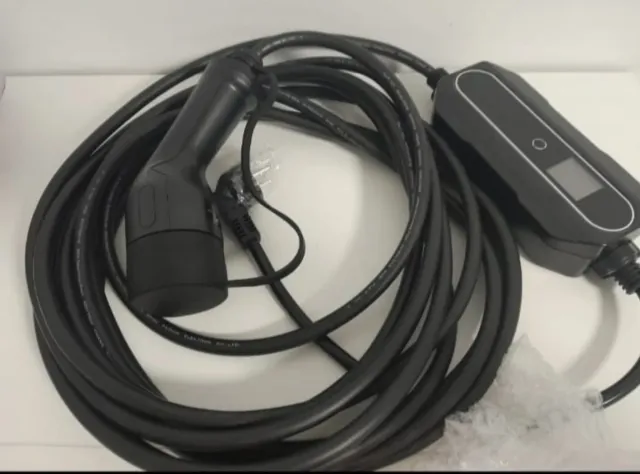 Cargador portátil para coche eléctrico.