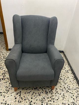 Sillón de tela gris súper cómodo
