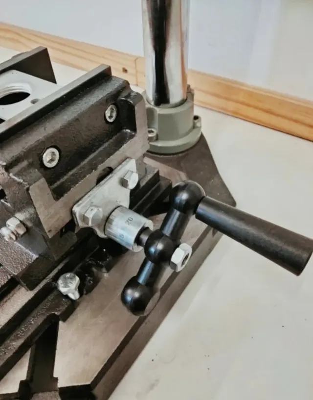 Morsetto a movimento incrociato