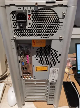 PC Windows 98 Pentium 4