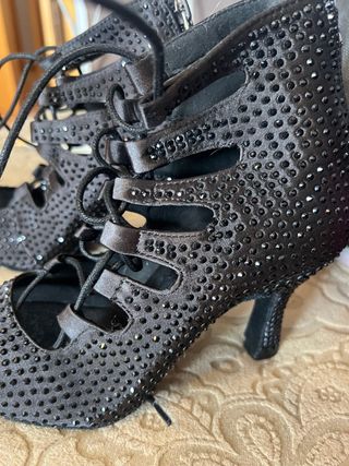 Zapatos de baile con pedrería