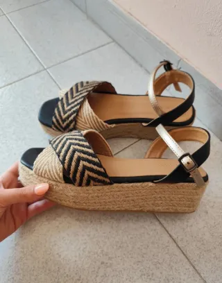 Sandalias plataforma negras 