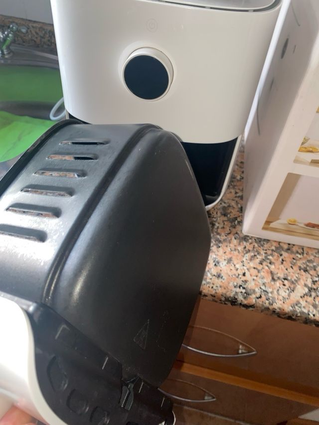 Freidora de aire blanca