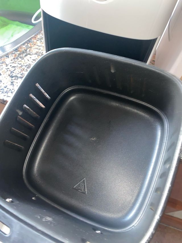 Freidora de aire blanca