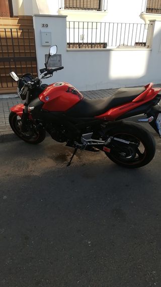 Suzuki GSR 600 - 35.000 km